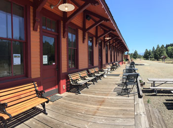 exterior,smokehouse,barbecue,cleelum