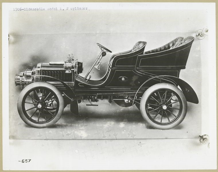 cleelum,first,car,1906,oldsmobile